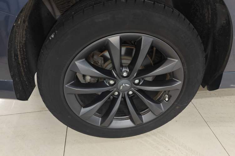 Used Wuling Victory 2020 1.5T CVT Luxury Model Right Rear Wheel Hub