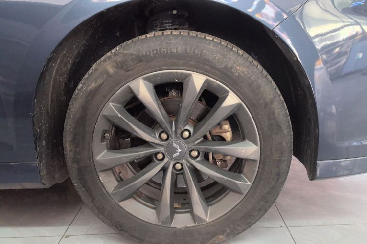 Used Wuling Victory 2020 1.5T CVT Luxury Model Right Rear Wheel Hub