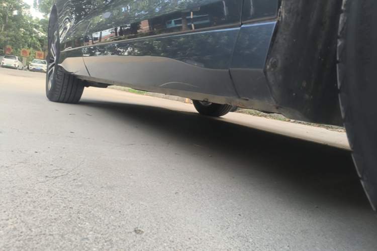 Used Wuling Victory 2020 1.5T CVT Flagship Edition Right Side Sill