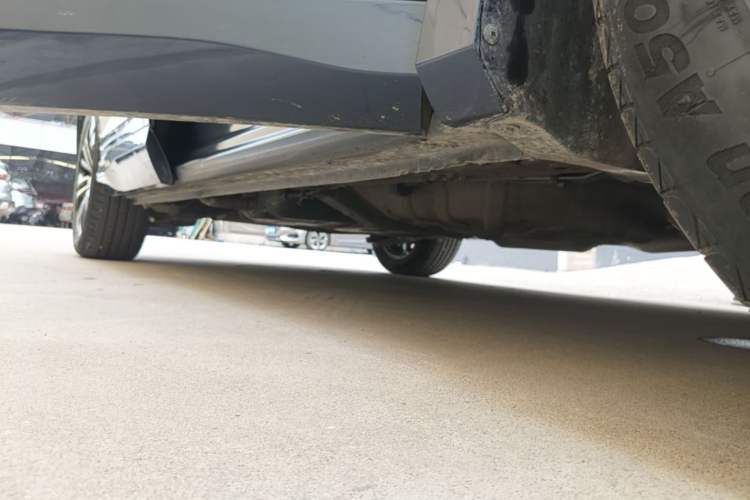 Used Wuling Victory 2020 1.5T CVT Flagship Edition Right Side Sill