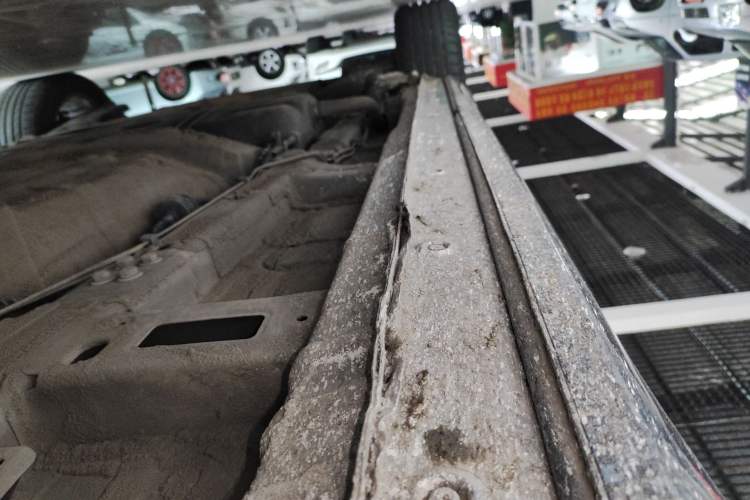 Used Wuling Victory 2020 1.5T CVT Flagship Edition Right Side Sill