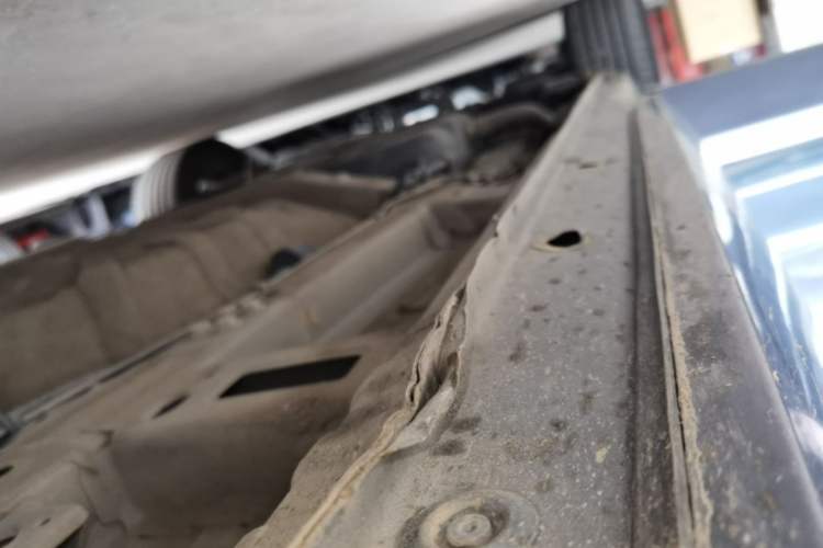 Used Wuling Victory 2020 1.5T CVT Flagship Edition Right Side Sill
