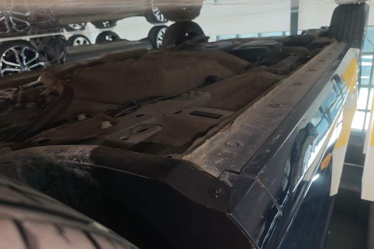 Used Wuling Victory 2020 1.5T CVT Flagship Edition Right Side Sill