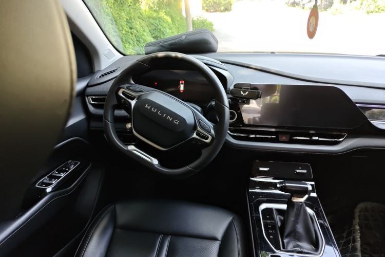 Used Wuling Victory 2020 1.5T CVT Luxury Model Steering Wheel