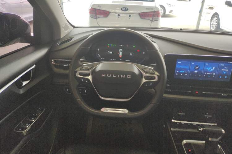 Used Wuling Victory 2020 1.5T CVT Luxury Model Steering Wheel