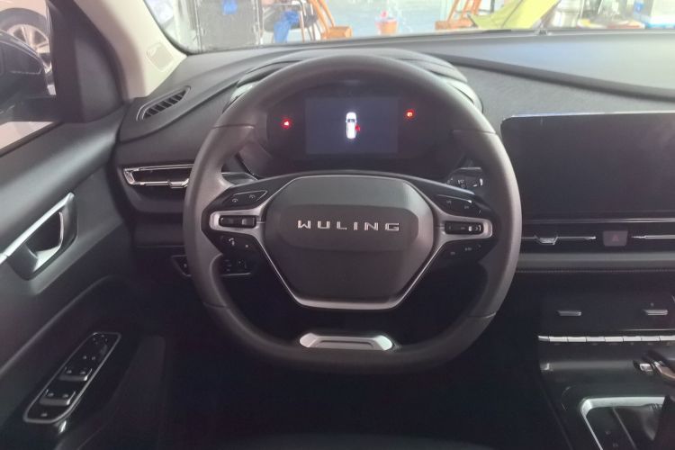 Used Wuling Victory 2020 1.5T CVT Luxury Model Steering Wheel