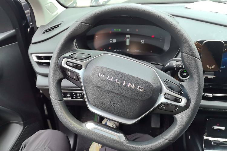 Used Wuling Victory 2020 1.5T CVT Luxury Model Steering Wheel