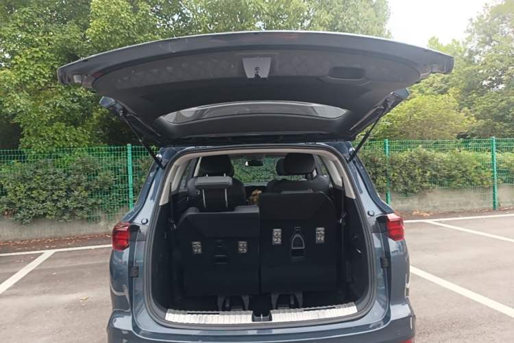 Used Wuling Victory 2020 1.5T CVT Flagship Edition Trunk