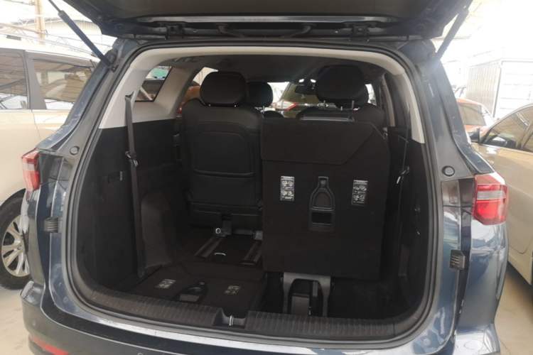 Used Wuling Victory 2020 1.5T CVT Luxury Model Trunk