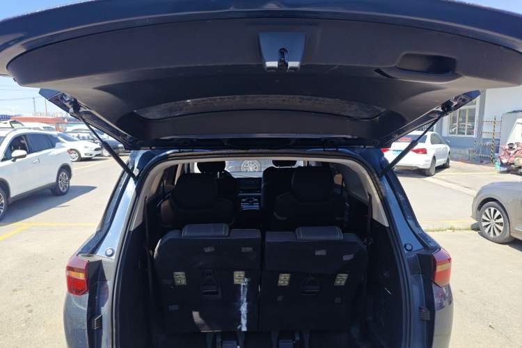 Used Wuling Victory 2020 1.5T CVT Elite Model Trunk