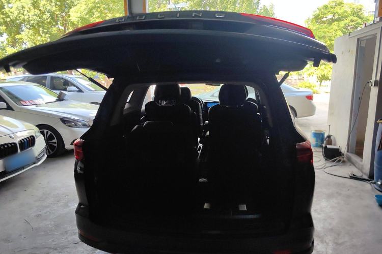 Used Wuling Victory 2020 1.5T CVT Luxury Model Trunk