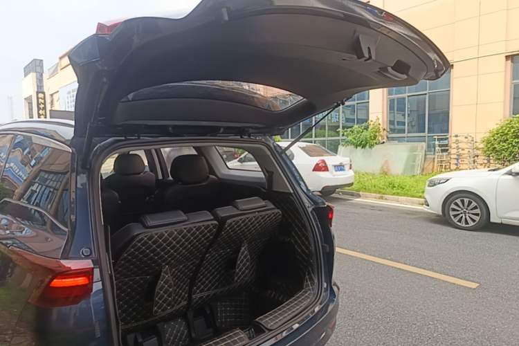 Used Wuling Victory 2020 1.5T CVT Flagship Edition Trunk