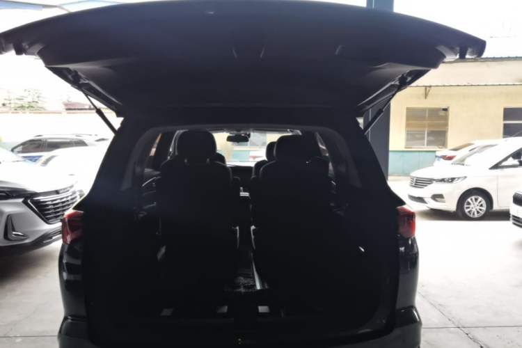 Used Wuling Victory 2020 1.5T CVT Flagship Edition Trunk
