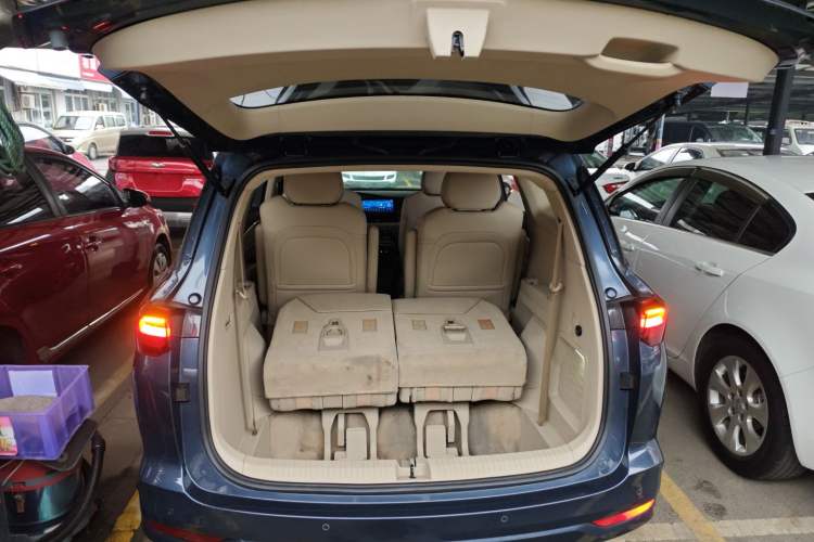 Used Wuling Victory 2020 1.5T CVT Flagship Edition Trunk