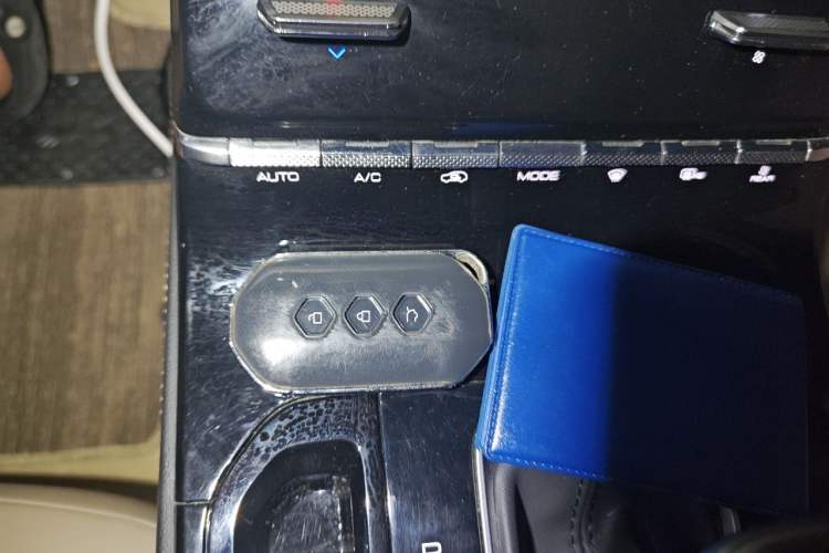 Used Wuling Victory 2020 1.5T CVT Flagship Edition Vehicle Key