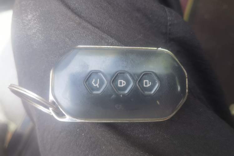 Used Wuling Victory 2020 1.5T CVT Flagship Edition Vehicle Key