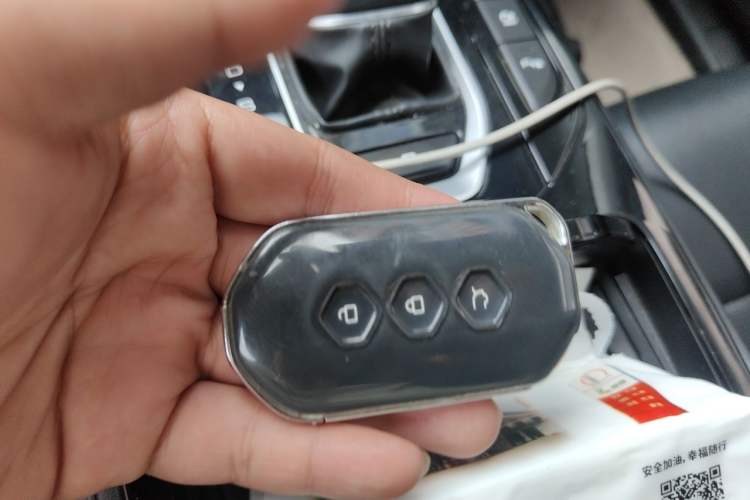 Used Wuling Victory 2020 1.5T CVT Flagship Edition Vehicle Key