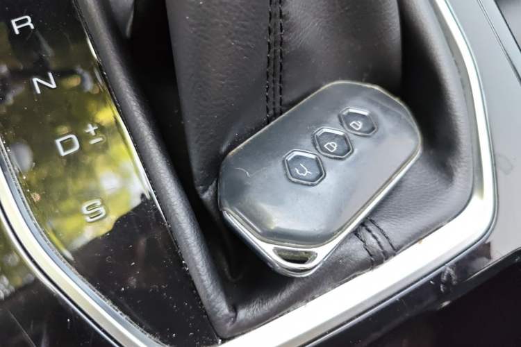 Used Wuling Victory 2020 1.5T CVT Luxury Model Vehicle Key