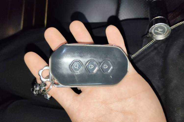 Used Wuling Victory 2020 1.5T CVT Flagship Edition Vehicle Key