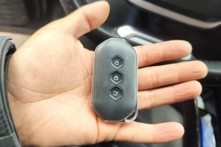Used Wuling Victory 2020 1.5T CVT Luxury Model Vehicle Key