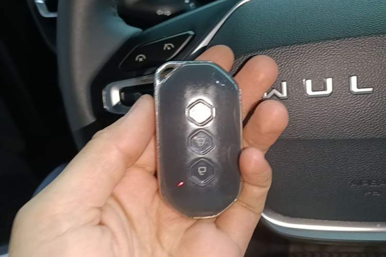 Used Wuling Victory 2020 1.5T CVT Luxury Model Vehicle Key