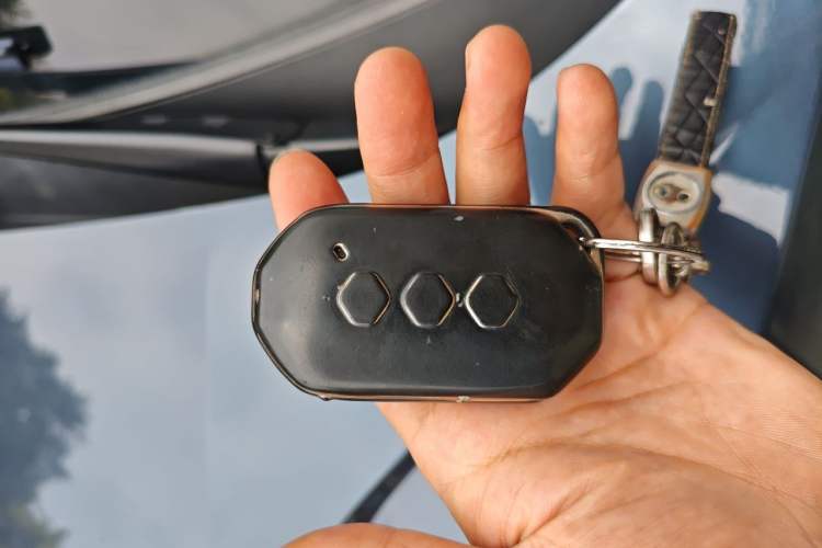 Used Wuling Victory 2020 1.5T CVT Flagship Edition Vehicle Key