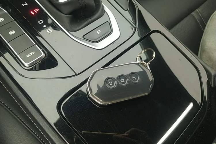 Used Wuling Victory 2020 1.5T CVT Flagship Edition Vehicle Key