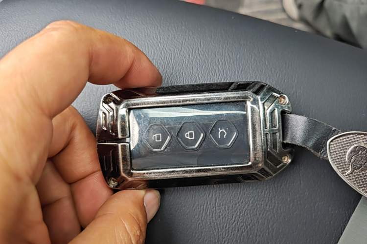 Used Wuling Victory 2020 1.5T CVT Luxury Model Vehicle Key