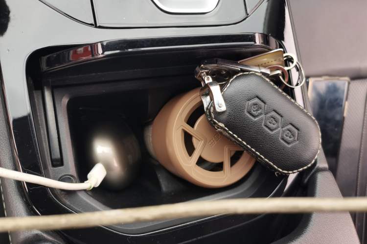Used Wuling Victory 2020 1.5T CVT Flagship Edition Vehicle Key