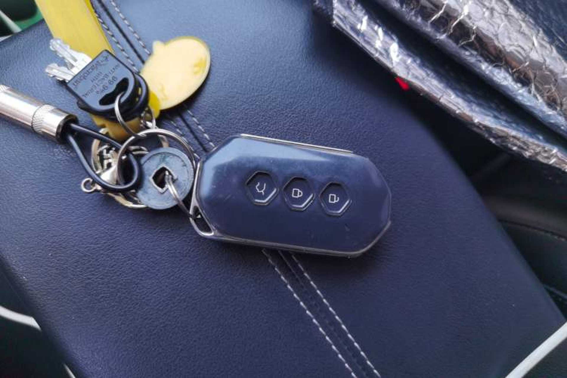 Used Wuling Victory 2020 1.5T CVT Flagship Edition Vehicle Key