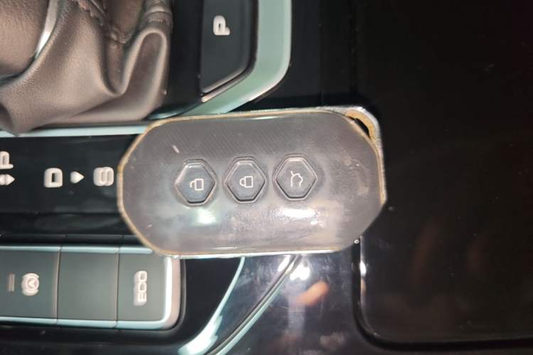 Used Wuling Victory 2020 1.5T CVT Flagship Edition Vehicle Key