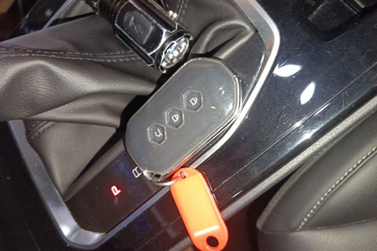 Used Wuling Victory 2020 1.5T CVT Luxury Model Vehicle Key