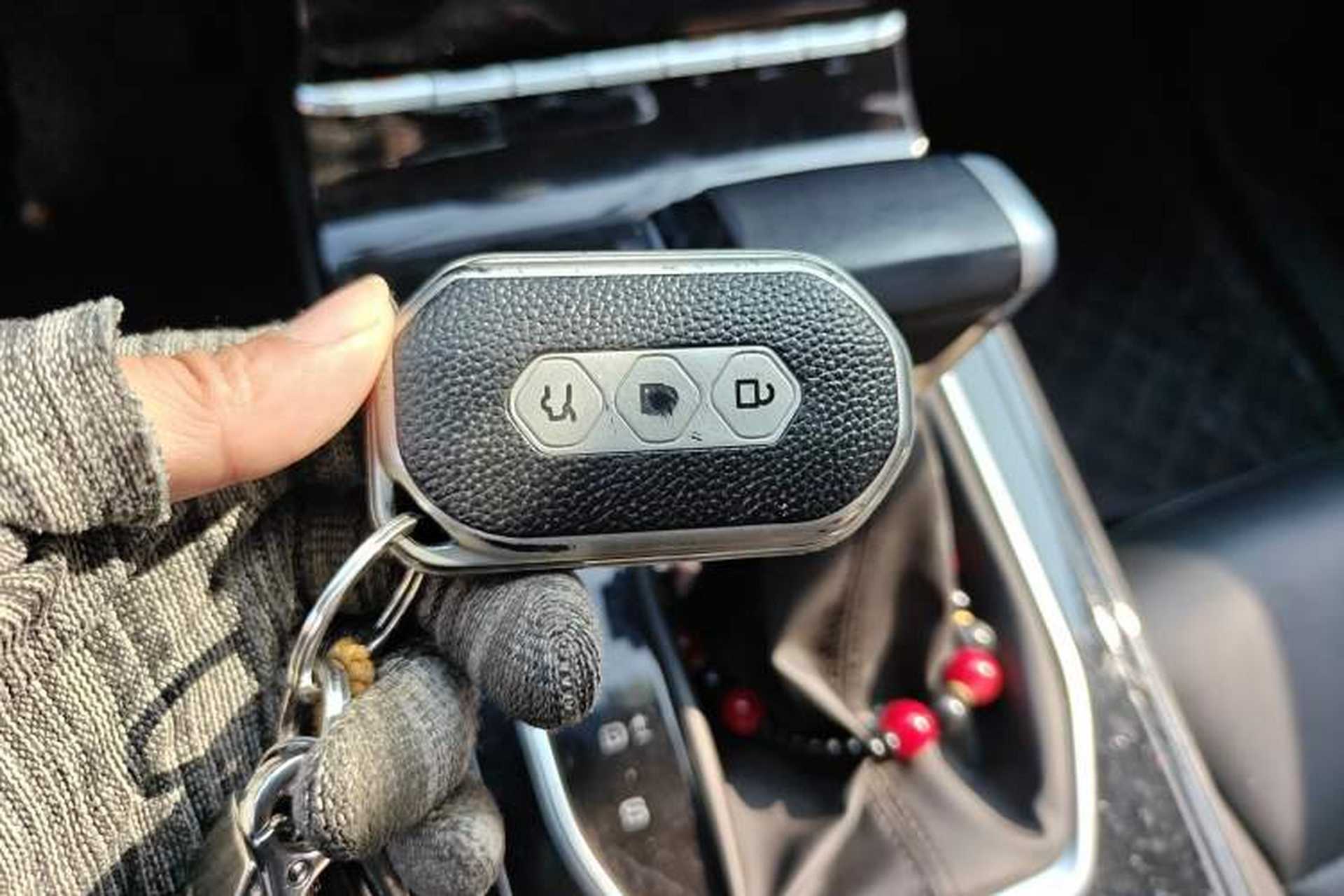 Used Wuling Victory 2020 1.5T CVT Luxury Model Vehicle Key