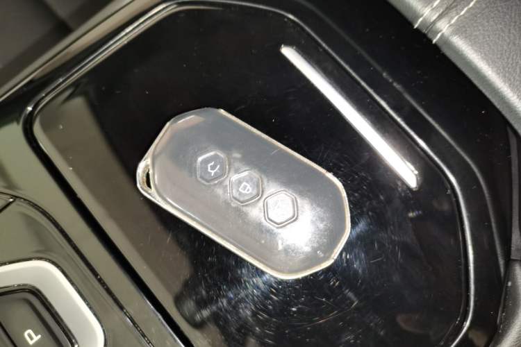 Used Wuling Victory 2020 1.5T CVT Flagship Edition Vehicle Key