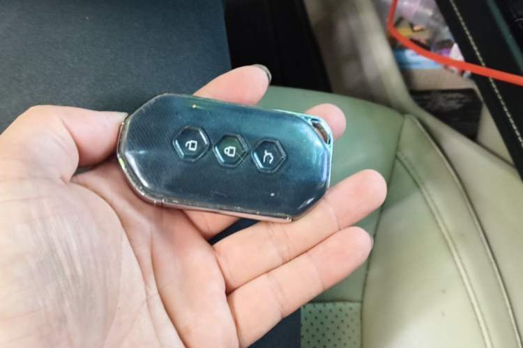 Used Wuling Victory 2020 1.5T CVT Flagship Edition Vehicle Key