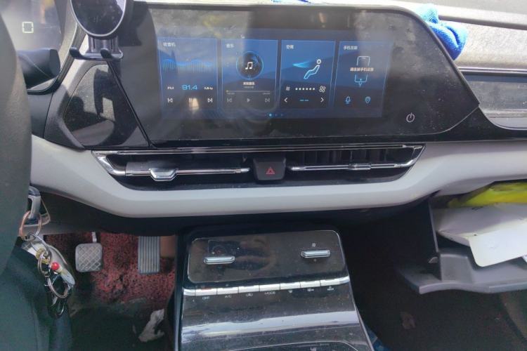 Used Wuling Victory 2020 1.5T Manual Elite Edition Audio And AC Panel
