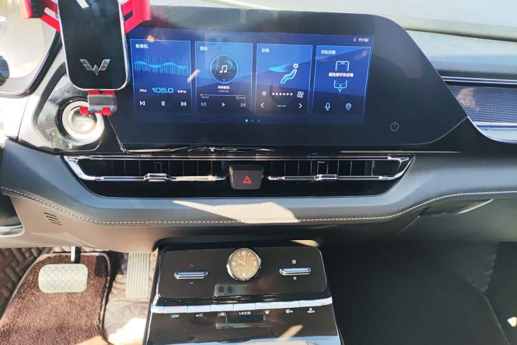 Used Wuling Victory 2020 1.5T CVT Luxury Model Audio And AC Panel