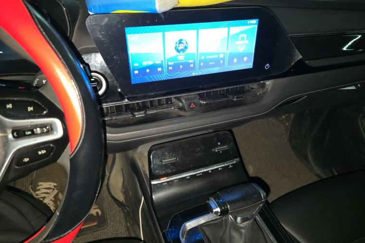 Used Wuling Victory 2020 1.5T CVT Luxury Model Audio And AC Panel