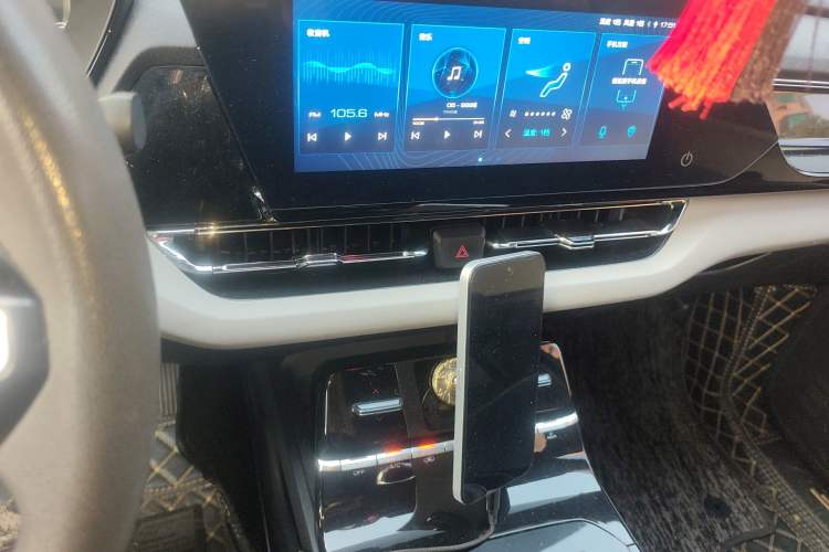 Used Wuling Victory 2020 1.5T Manual Elite Edition Audio And AC Panel