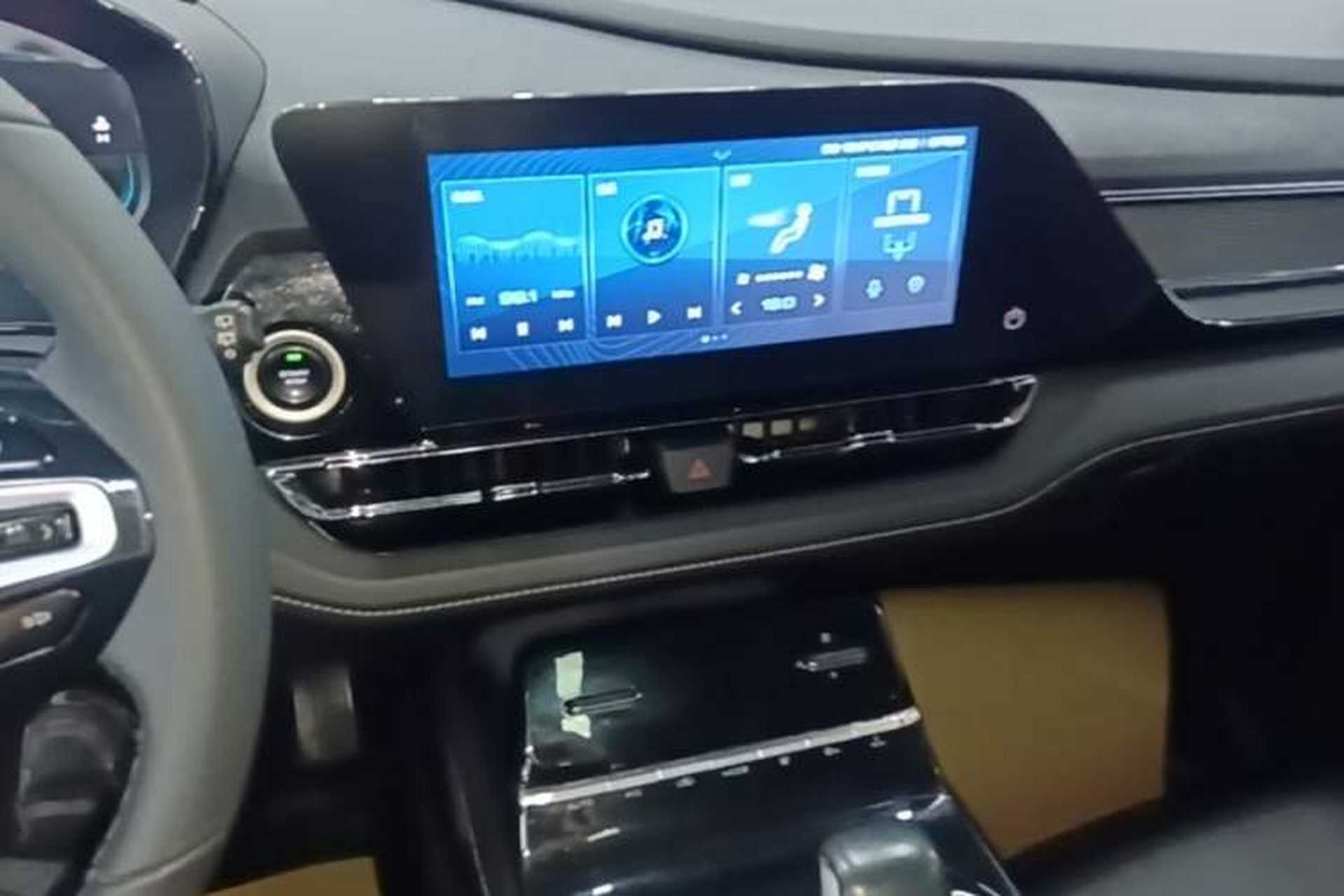 Used Wuling Victory 2020 1.5T CVT Flagship Edition Audio And AC Panel