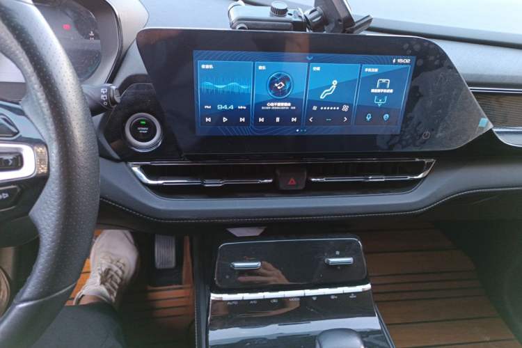 Used Wuling Victory 2020 1.5T CVT Flagship Edition Audio And AC Panel