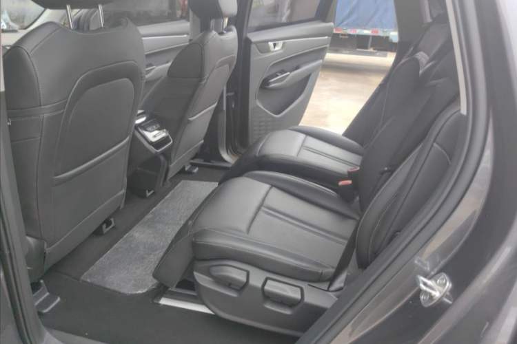Used Wuling Victory 2020 1.5T CVT Flagship Edition Audio And AC Panel