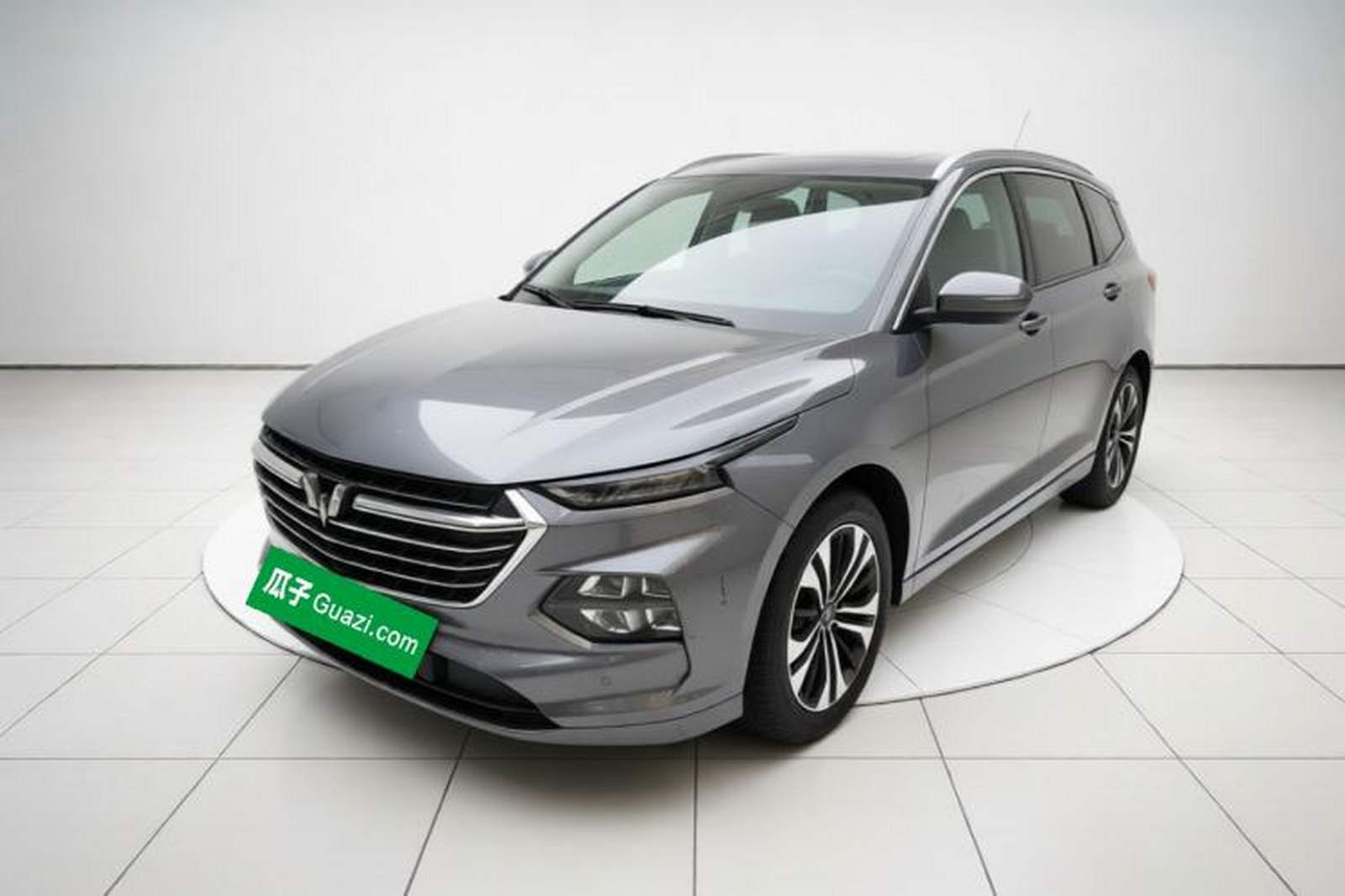Фото Wuling с площадки