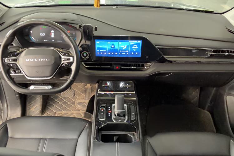 Used Wuling Victory 2020 1.5T CVT Flagship Edition Center Console