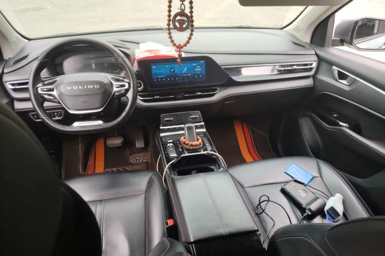 Used Wuling Victory 2020 1.5T CVT Flagship Edition Center Console