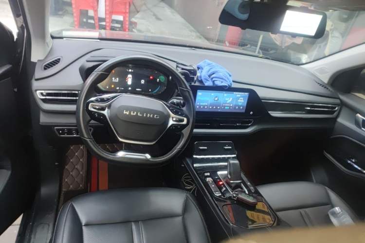 Used Wuling Victory 2020 1.5T CVT Flagship Edition Center Console