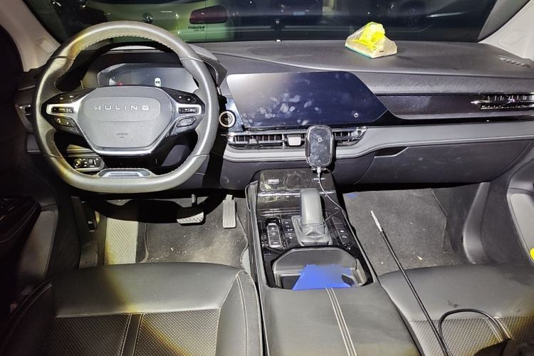 Used Wuling Victory 2020 1.5T CVT Flagship Edition Center Console