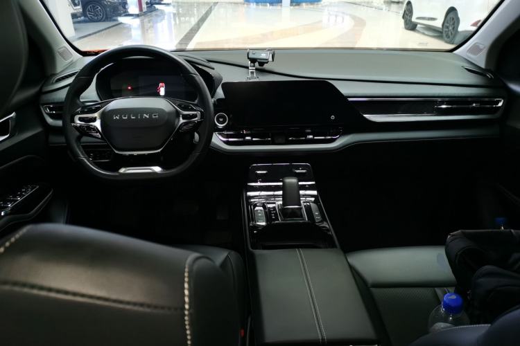 Used Wuling Victory 2020 1.5T CVT Flagship Edition Center Console