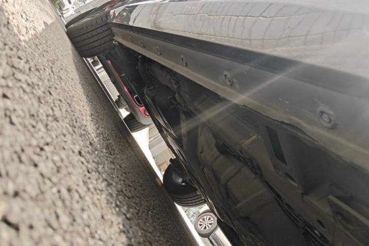 Used Wuling Victory 2020 1.5T Manual Elite Edition Chassis Front Right