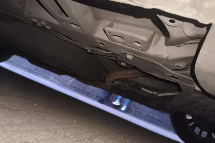Used Wuling Victory 2020 1.5T CVT Flagship Edition Chassis Front Right